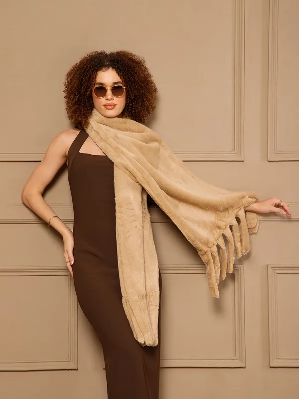Beige_Faux_Fur_Wrap_Scarf_for_Women