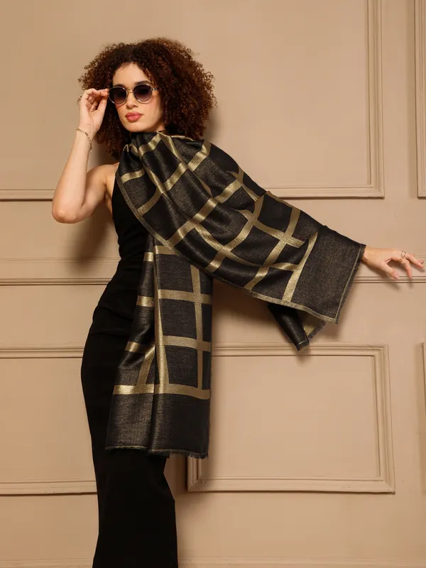 Black_Sleeveless_Midi_Dress_With_Gold_Checked_Stole_for_Women