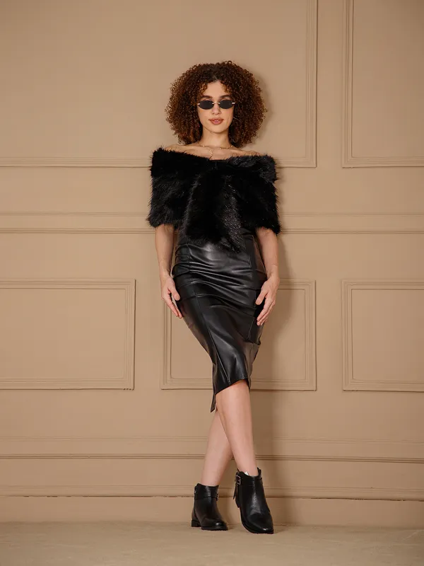 Black_Faux_Fur_Wrap_For_Women