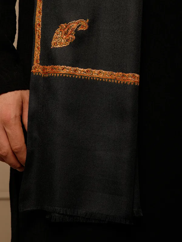 Black_Woven_Embroidered_Shawl_for_Men