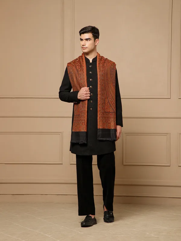 Black_Pashmina_Jamawar_Shawl_For_Men