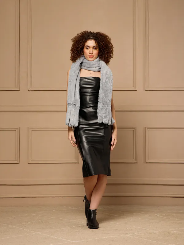 Grey_Textured_Wrap_Scarf_for_Women
