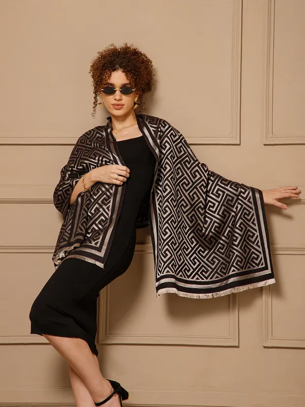 Black_Cashmere_Geometric_Stole_for_Women