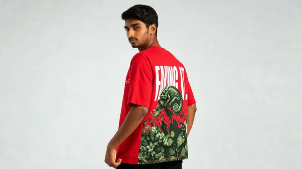 Red_Cotton_Regular_Fit_Chameleon_Graphic_T-Shirt_For_Unisex