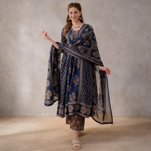 Blue_Cotton_Printed_Suit_Set_For_Women