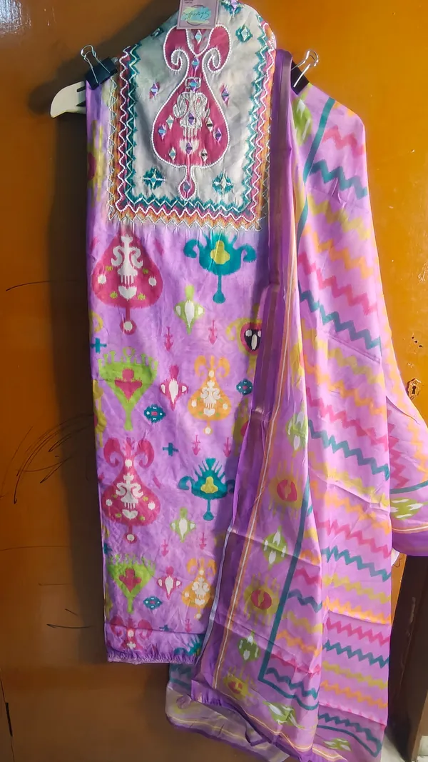 Purple_Printed_Ethnic_Suit_Set_for_Women