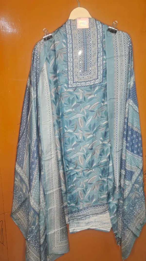 Blue_Printed_Ethnic_Suit_Set_for_Women