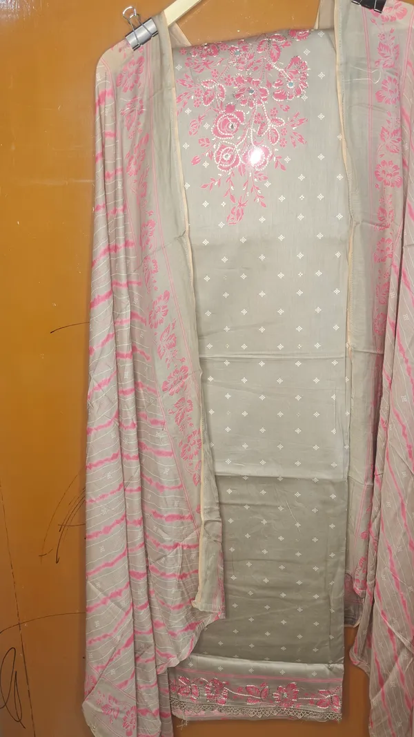 Grey_Printed_Unstitched_Suit_Material_For_Women