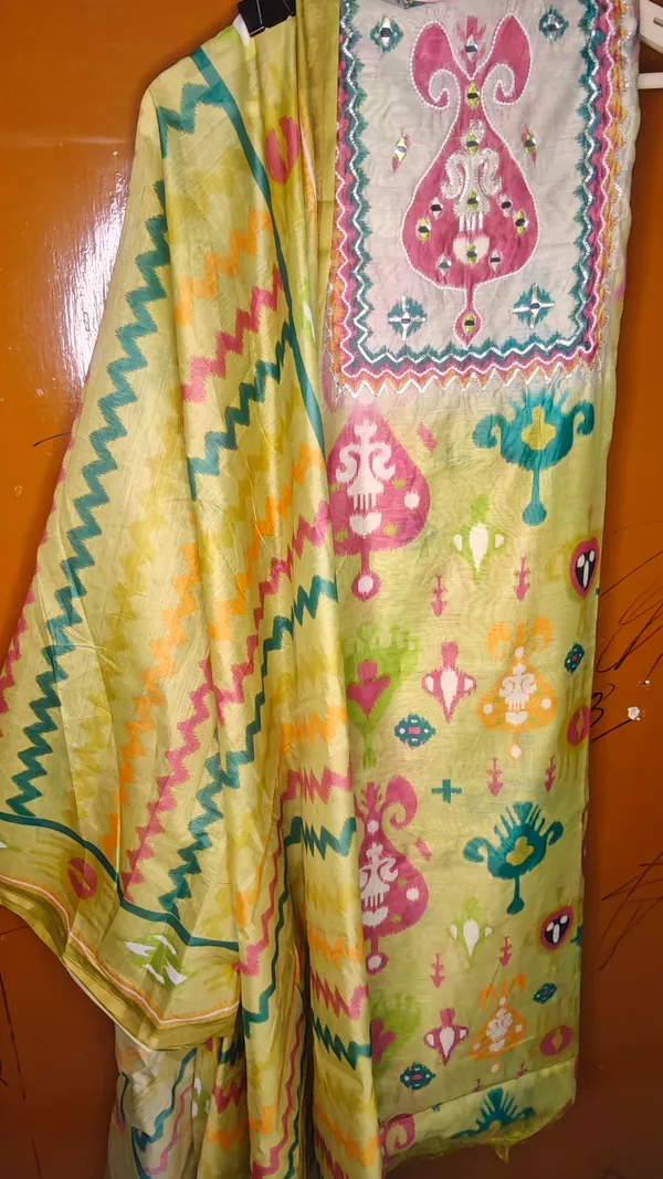 Green_Printed_Ethnic_Saree_for_Women