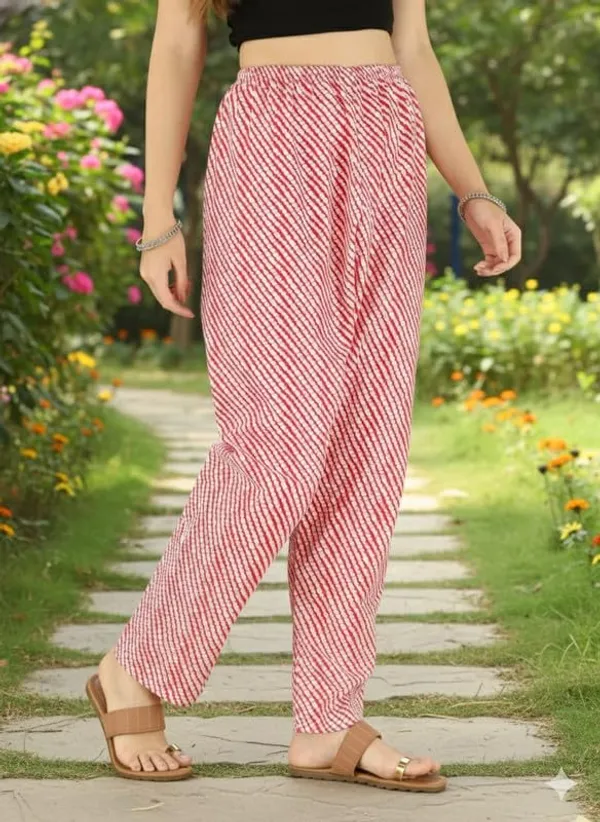 Kurti_Pant_Set_For_Women_Pattern_Floral_Print_Round_Neck_Cotton_Half_Sleeve_Idot_For_Collage_Office_And_Daily_Use_Women_A_Line_Kurti_Pant_Set_Color_Red_Size_Xl