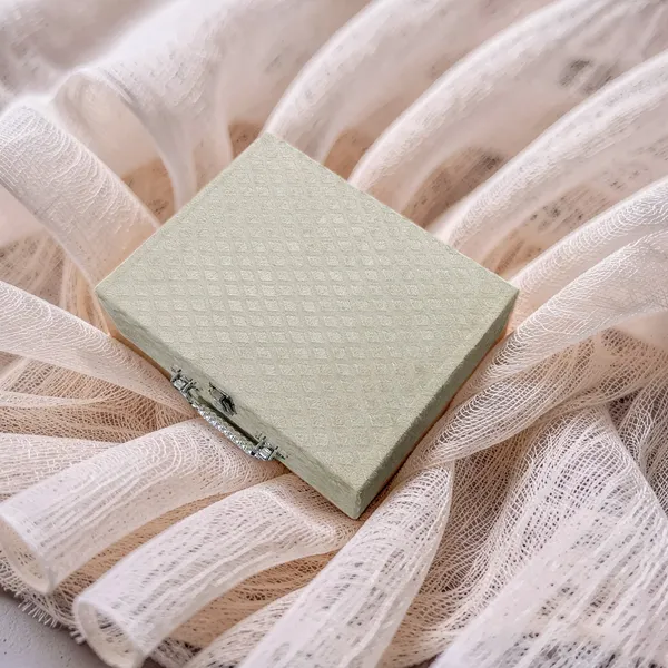 Cosmovault_Bridal_Wedding_Bangle_Storage_Case_4_Rods_Velvet_Bangle_Organizer_Box__D-Lock_Bangle_Storage__And__Organization_Bangle__And__Bracelet_Organizer_Bridal_Bangle_Storage_Vanity_Box_(Cream)