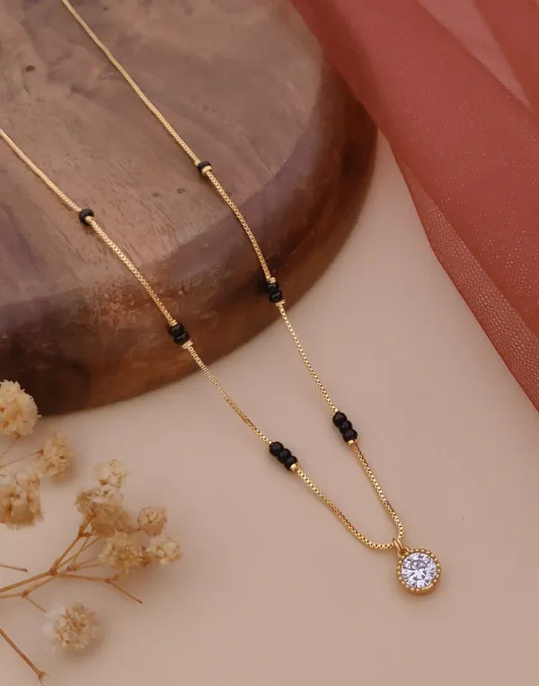 Gold_Brass_Necklace_For_Women