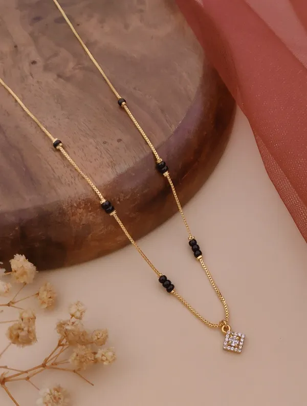 Gold_&_Black_Brass_Necklace_For_Women
