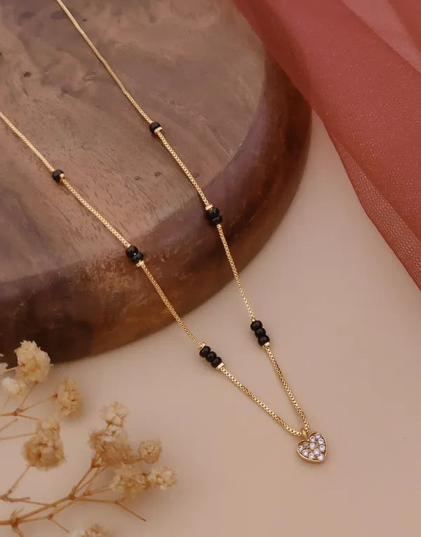 Gold_&_Black_Brass_Necklace_For_Women