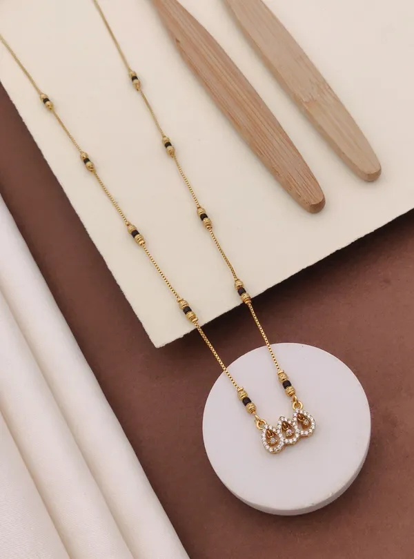 Gold_Brass_Mangalsutra_Necklace_For_Women