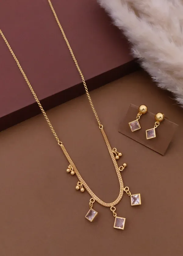 Gold_Brass_Stone_Necklace_And_Earrings_Set_For_Women