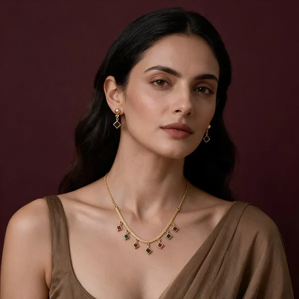 Gold_Brass_Geometric_Necklace_And_Earrings_Set_For_Women