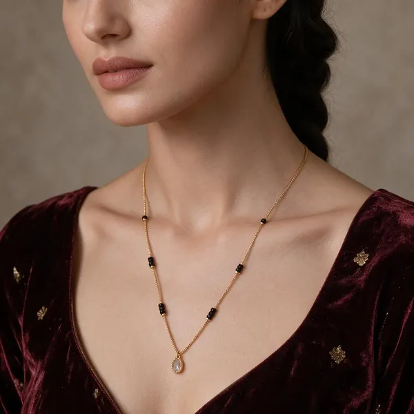 Gold_&_Black_Brass_Necklace_For_Women