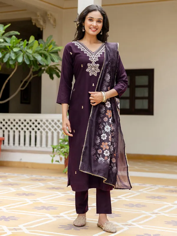 Purple_Embroidered_Straight_Kurta_Set_For_Women