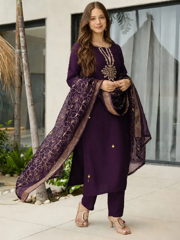 Purple_Embroidered_Straight_Kurta_Set_For_Women