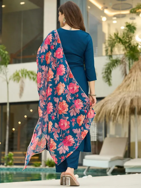 Blue_Embroidered_Straight_Kurta_Set_For_Women