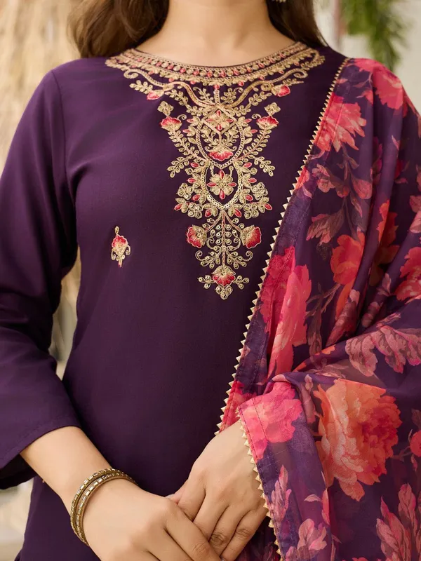 Purple_Embroidered_Straight_Kurta_Set_With_Floral_Dupatta_For_Women