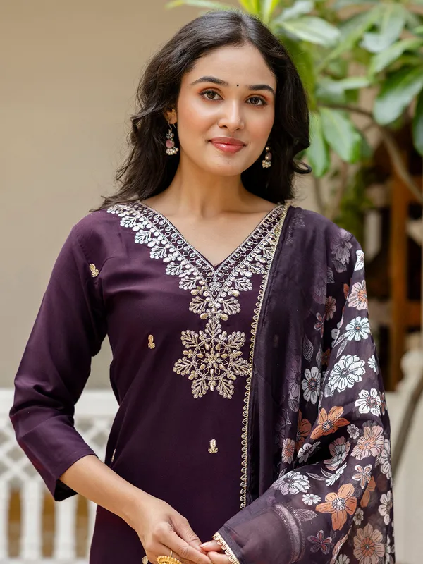 Purple_Embroidered_Straight_Kurta_Set_For_Women