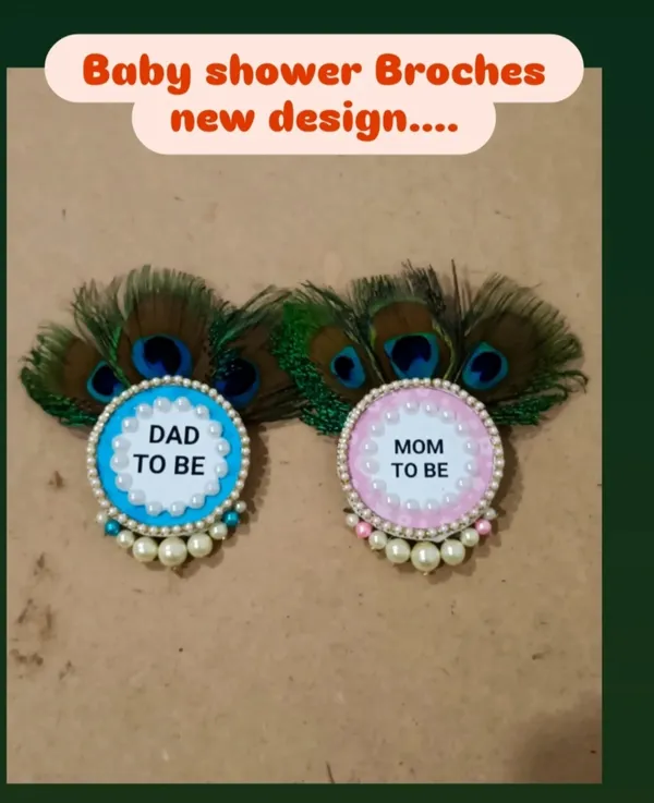 Blue_And_Pink_Decorative_Baby_Shower_Brooches_For_Parents-To-Be