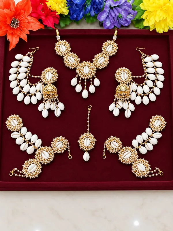 Gold_Tone_Cowrie_Shell_Bridal_Jewellery_Set