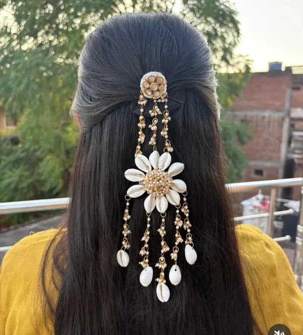 White_Beaded_Floral_Hair_Accessory_for_Women