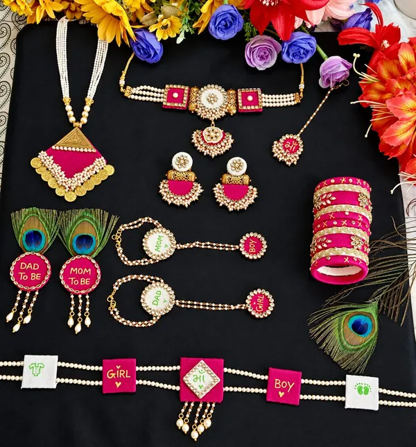 Pink_Gold_Tone_Baby_Shower_Jewellery_Set_for_Women