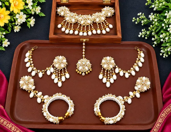 Pearl_Floral_Bridal_haldi__Jewellery_Set_for_Women