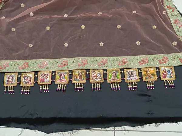 baby_shower_duppata_and_saree_latkan_only