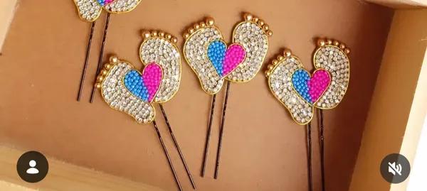 baby_shower_mom_hair_accessory