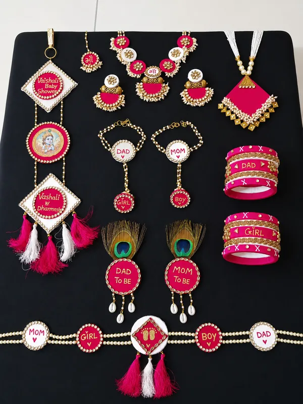 Pink_And_Gold_Baby_Shower_Accessories_Set_For_Parents-To-Be