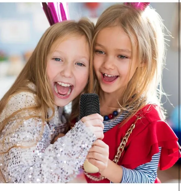 Kids_Karaoke_Speaker_with_Wireless_Microphone_|_Voice_Changer_Toy_with_Multiple_Sound_Effects_|_Portable_Music_Speaker_with_LED_Lights_|_Singing_&_Pretend_Play_Toy_for_Children