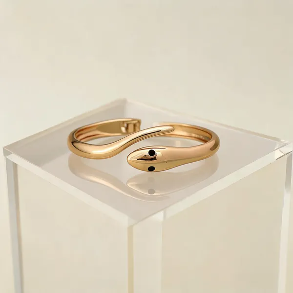 Gold_Color_Openable_Anti_Tarnish_Bracelet_With_Premium_Quality_Modern_Jewelry_Style_-_Gold