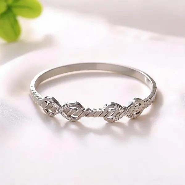 Silver_Color_Anti_Tarnish_Bracelet_With_Durable_Contemporary_Design_-_Silver