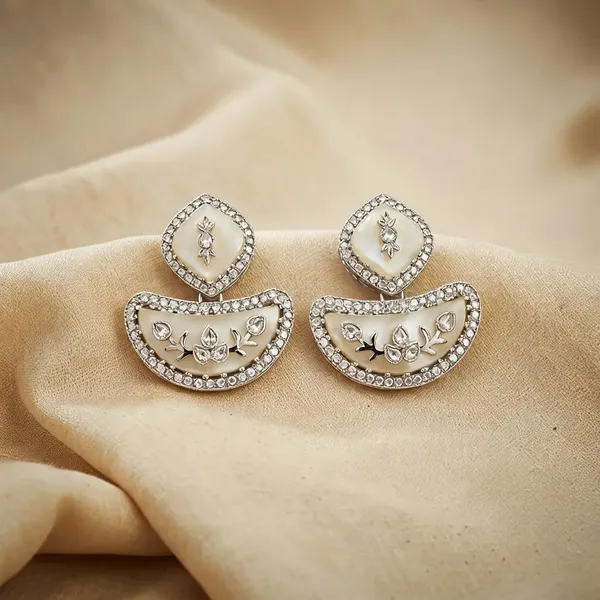 White_Color_Kundan_Earrings_Featuring_Premium_Stylish_Design_For_Everyday_Fashion_Wear_-_White