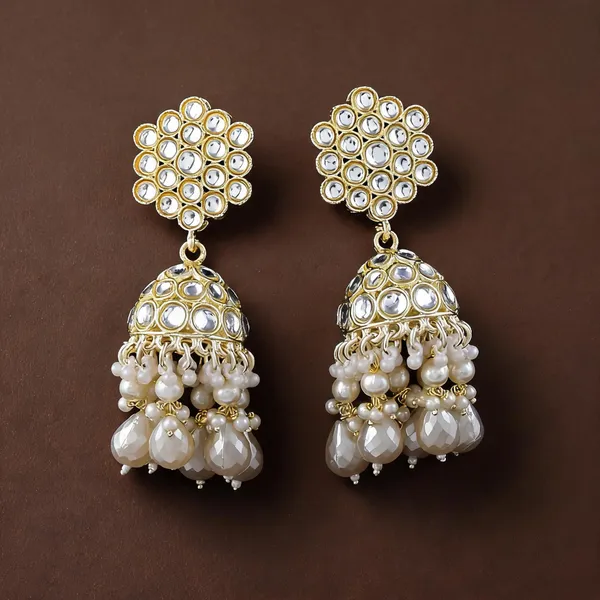 Classic_White_Color_Kundan_Earrings_Designed_For_Bridal_Wear_And_Traditional_Wedding_Jewelry_-_White