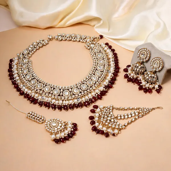 Antique_Maroon_Color_Kundan_Necklace_Set_With_Classic_Traditional_Bridal_Jewellery_Style_-_Maroon