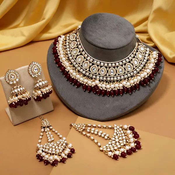 Antique_Maroon_Color_Kundan_Necklace_Set_With_Classic_Traditional_Bridal_Jewellery_Style_-_Maroon