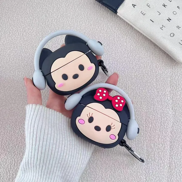 Airpods_Pro_Silicone_Case_With_Keychain