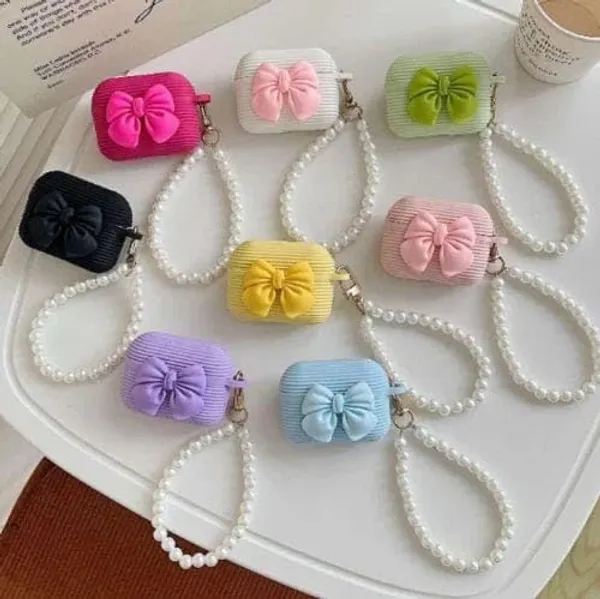 Airpods_Pro_Silicone_Case_With_Keychain