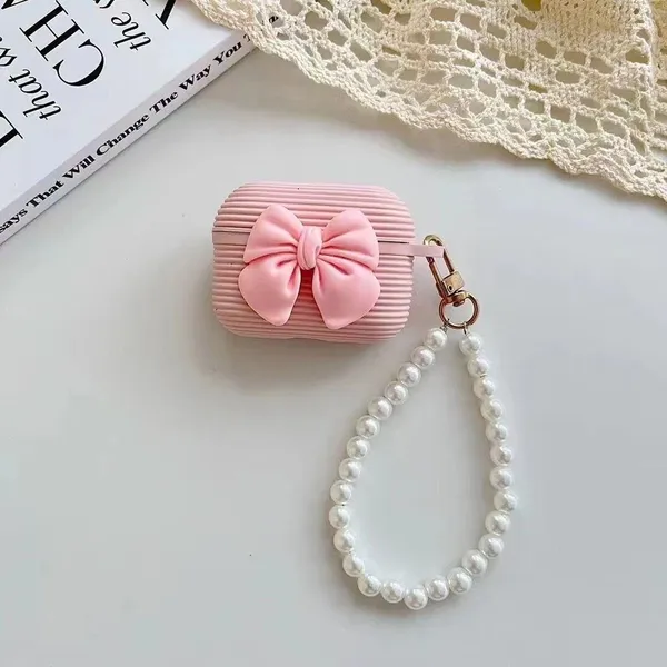 Airpods_Pro_Silicone_Case_With_Keychain