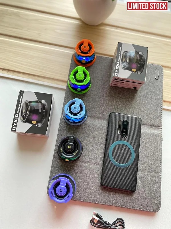 Magnetic_Wireless_Bluetooth_Speaker_With_Led_Lights_And_Phone_Holder