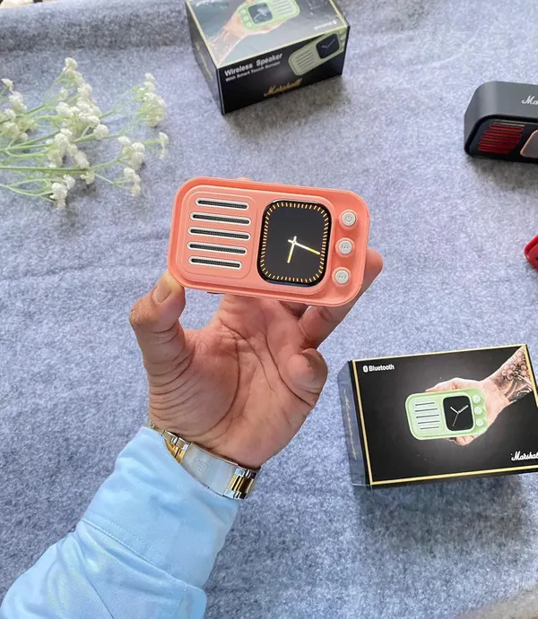 Bluetooth_Speaker_With_Touch_Screen_And_Fm_Radio