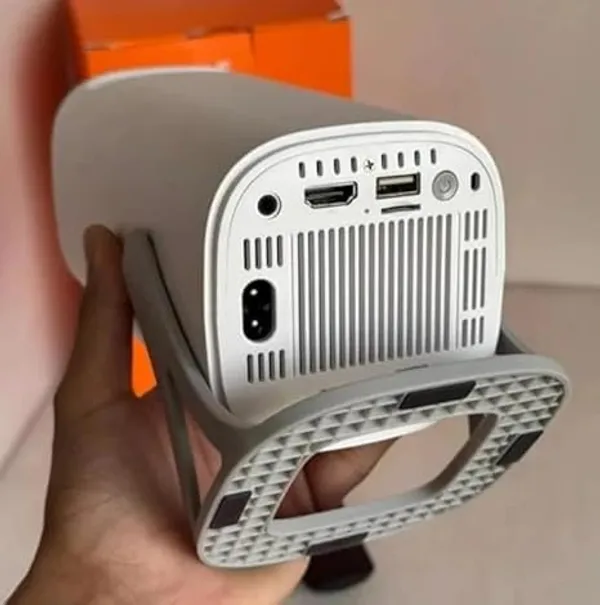 Smart_Portable_Projector_With_Hdmi_Usb_Av_Ports
