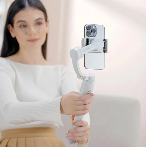 Mobile_Gimbal_Stabilizer_For_Smartphones