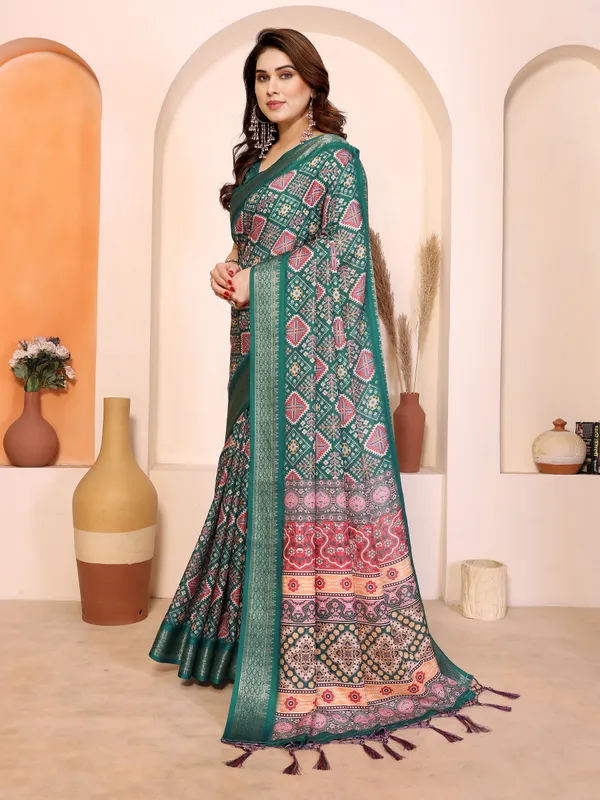 Green_Printed_Saree_For_Women